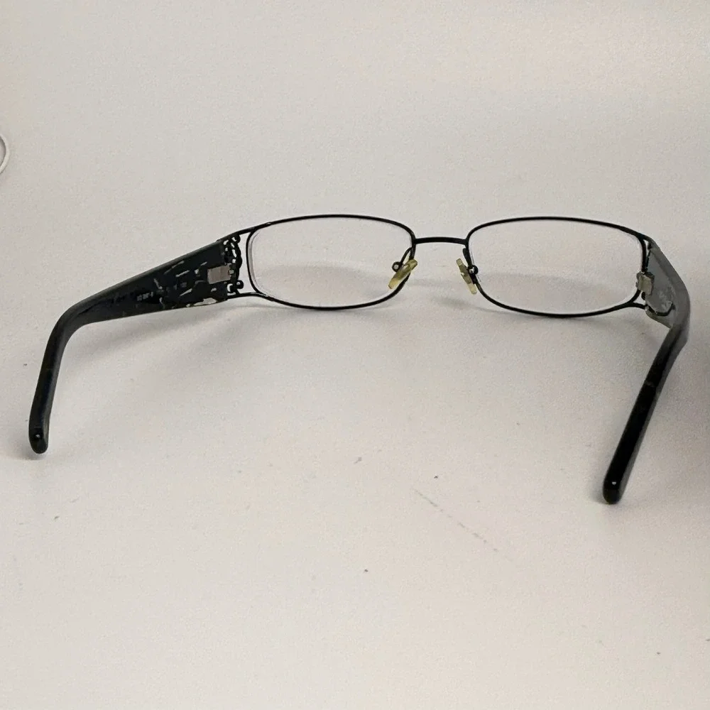 Vogue VO 3661-B Black Rectangular Eyeglasses Frames 52-16-130 Cut-Out Detail
